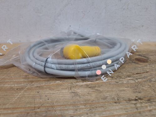 30ME-CO-F- 3P-3MT CONN. FEMM. 3POLI 3MT Female Connector with 3 Poles and 3-Meter Cable