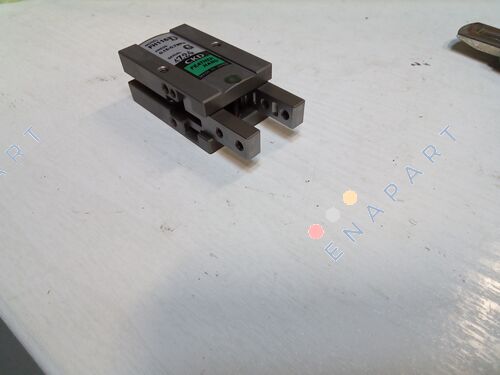 FH116-D PARALLEL OPENING PNEUMATIC CLAMP
