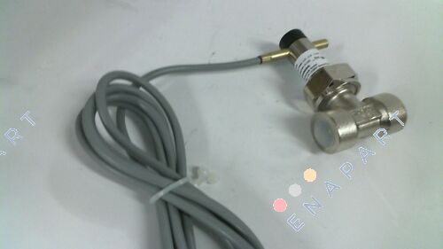 UR1-010.GM.035.IP65/0225/1,5M Switch Flow