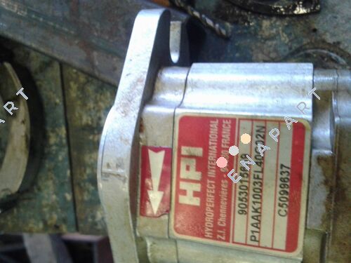 C5099637 (P1 AAK 1003 FL 40 C02N)  Zahnradpumpe, rechtsdrehend