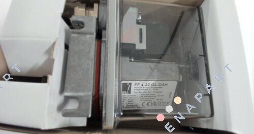 1010026 / FF 4-32 GL DAH Pressure switch